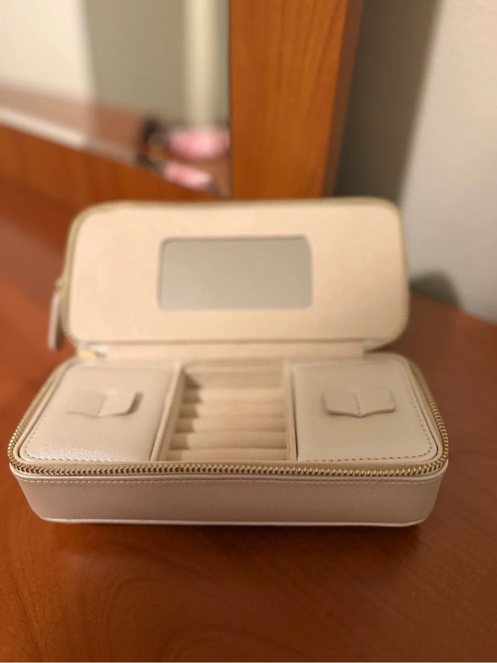 Women's Cream Double-Zip Cosmetic Pouch